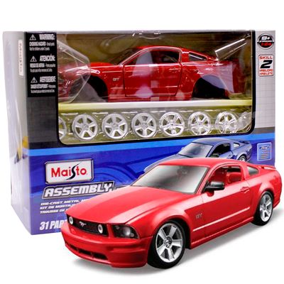 ford-mustang-gt-2006-assembly-line