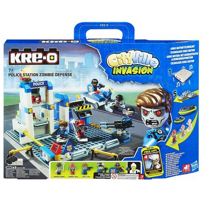 Caixa-Kre-o-CityVille-Invasion-Estacao-Policial-Contra-Zumbis-Hasbro