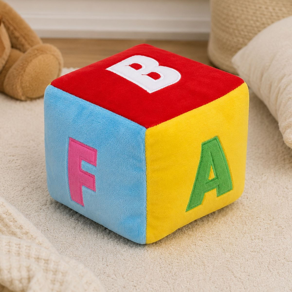 Dadinho de Pelúcia Alfabeto Colorido Fizzy com Chocalho - Macio e Educativo para Bebês