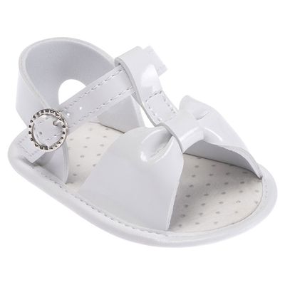 sandalia branca para bebe