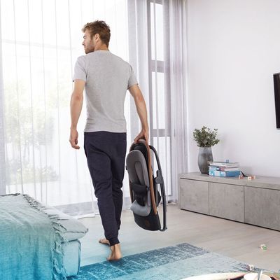 Essential Grey Maxi-Cosi Kori 2-in-1 Rocker