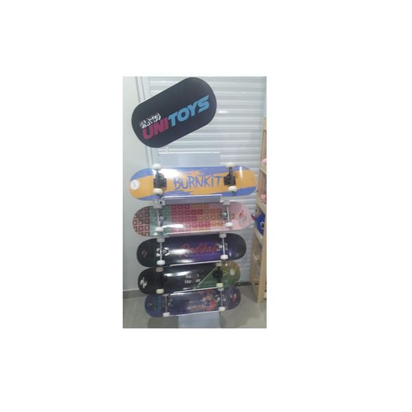 DISPLAY SKATES