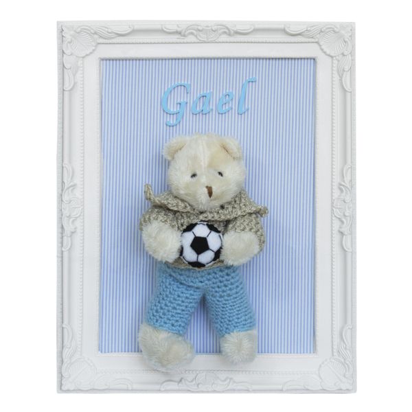 Porta Maternidade Quadro Urso Bege Roupa de Crochê e Bola de Futebol