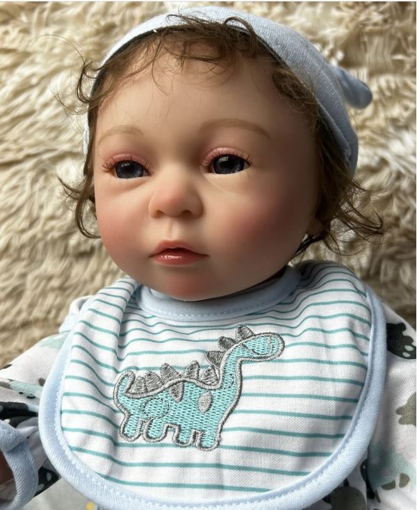Bebê Reborn Nando Menino Boneco Original Realista de Silicone 45cm Lançamento