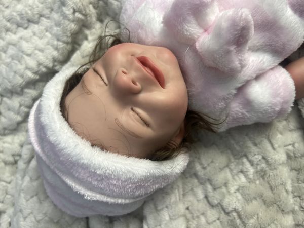 Bebê Reborn Silicone Sólido 40cm Super Realista Molinha