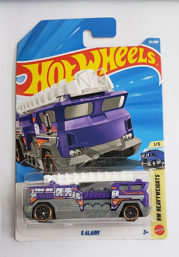 Hot Wheels Heavyweights - 5 Alarm